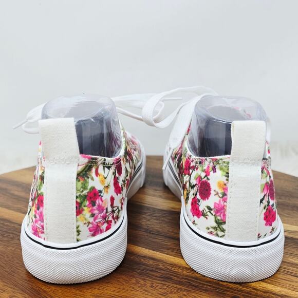 ZGE Canvas Style ZY-K22239 Beautiful Floral Low Top Women's Shoes 9.5 NWOT - Picture 3 of 8